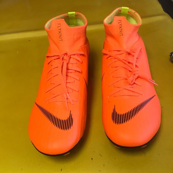 COPY - Nike Mercurial Superflyknit cleats size 10… - Picture 2 of 8